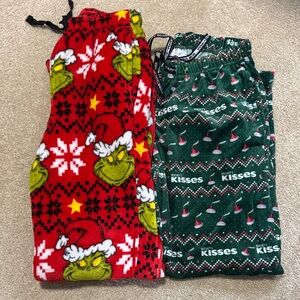 Dr. Seuss The Grinch & Hershey's Kisses Men’s Holiday Pajama Pants - Red & Green